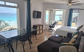 Cancun Plaza Condos